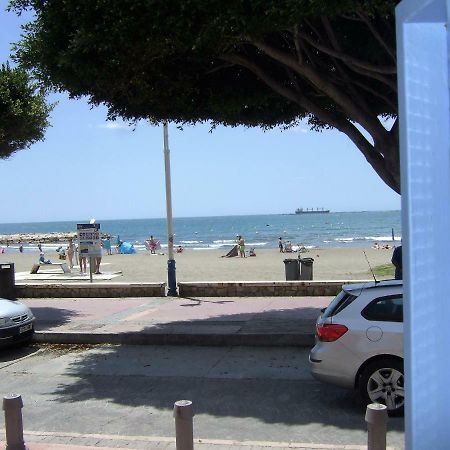 Apartment On The Beach มาลากา ภายนอก รูปภาพ